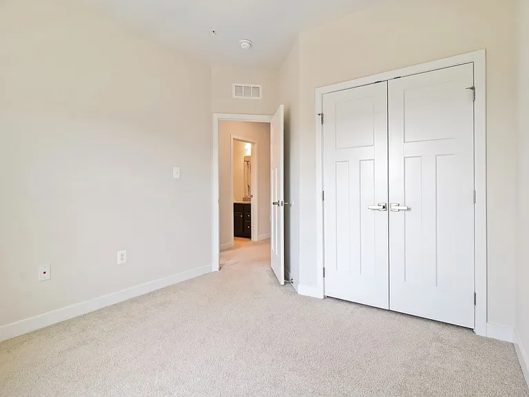 8015 Spring Arbor Dr — Photo 19