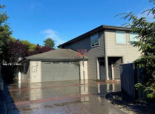 1317 Homestead Rd, Brookings, OR 97415