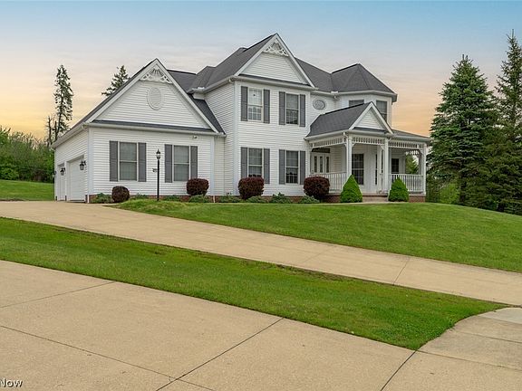 2nd image of 8772 Waterford Ct