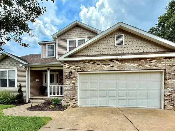 4615 8th Ave, Vienna, WV 26105