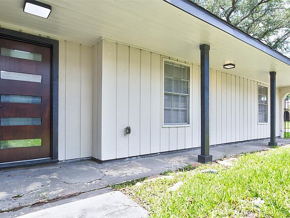 3rd image of 8406 Beechaven Rd