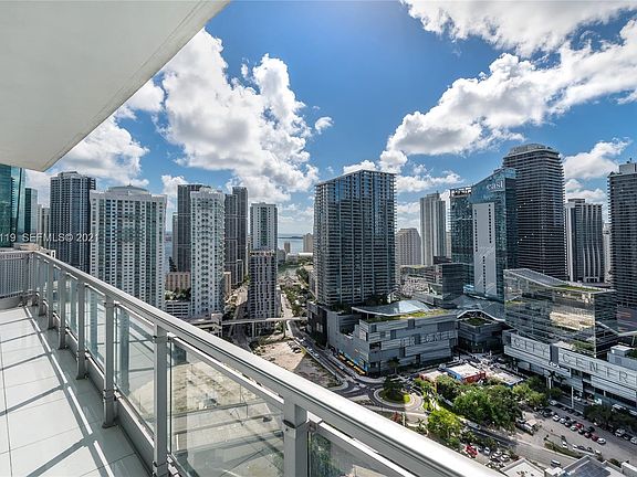 3rd image of 92 SW 3rd St #1301