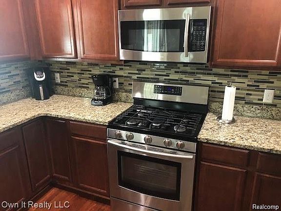4th image of 4461 Artley St