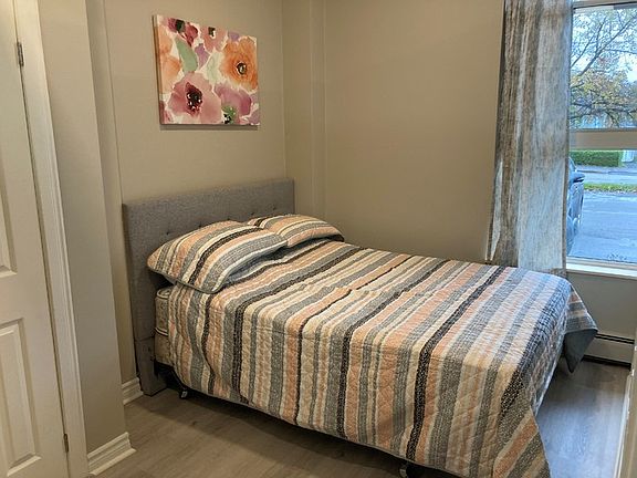4th image of 80 Brodie Ave #1A