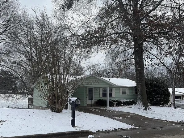 330 Barberry St, Cape Girardeau, MO 63703