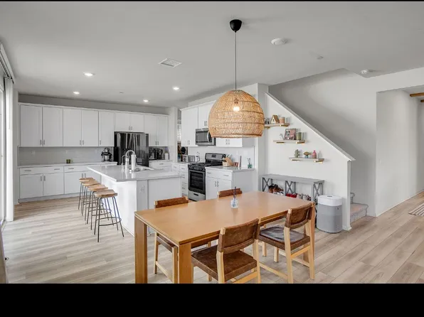 28229 Blossom Ct, Valley Center, CA 92082