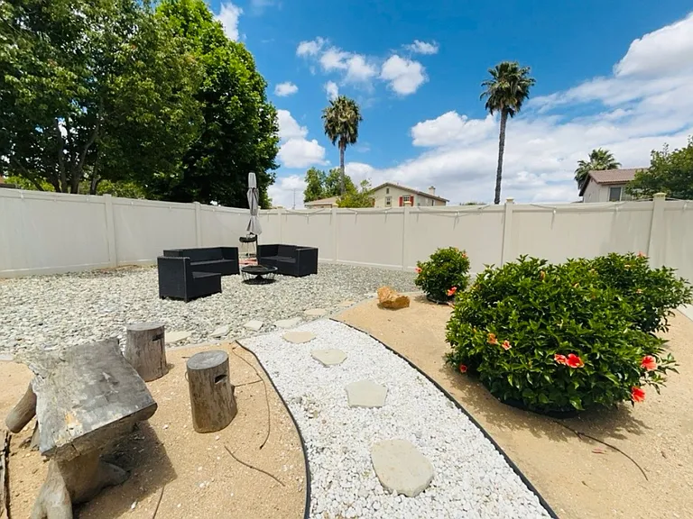 15425 Brasa Ln — Photo 9