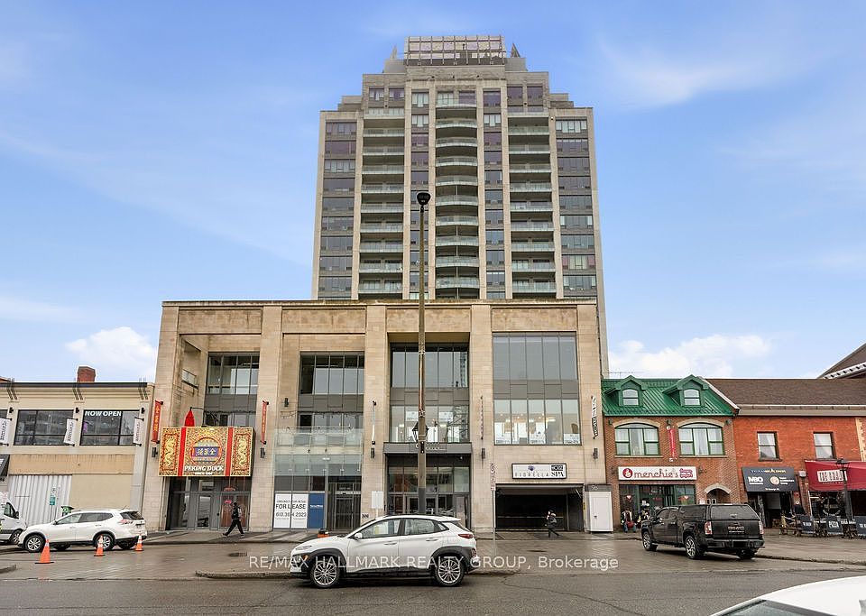 1st image of 90 George St #409