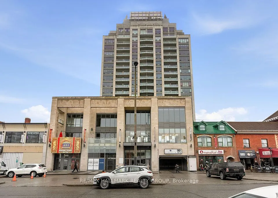 90 George St #409