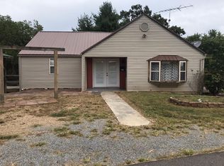 804 Thorps Chapel Rd, Rogersville, TN 37857
