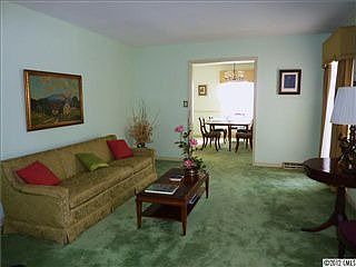 2nd image of 1914 Kingston Dr