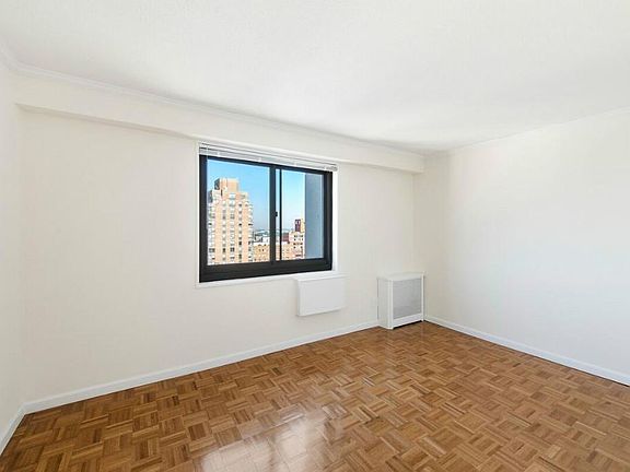 2nd image of 175 W 87th St APT 21C