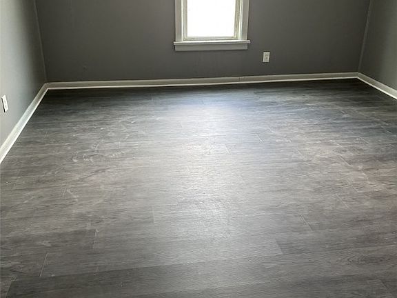 5th image of 3991 Wendy Dr