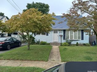 2304 Atlantic Blvd, Wantagh, NY 11793