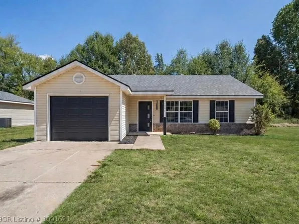 4200 Oak Park Cir, Fort Smith, AR 72904