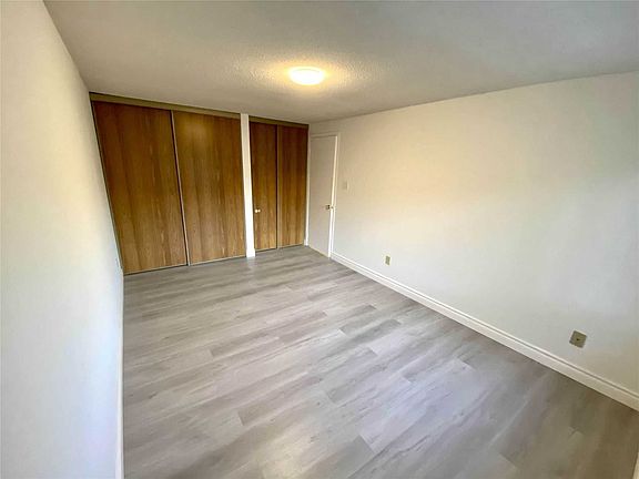 5th image of 204 Harrison Dr
