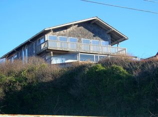 408 NW Coast St, Newport, OR 97365