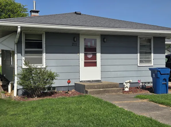 211 Elk St, Sabula, IA 52070
