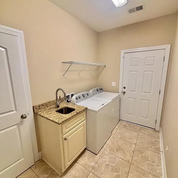 6008 Fish Hawk Ct — Photo 30