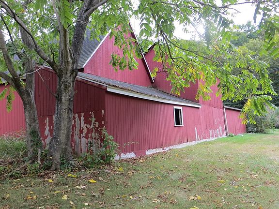 Large barn with garage offers storage