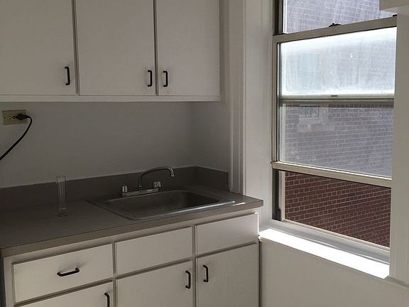 4th image of 4535 46th St APT 3D