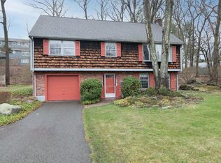107 Old Country Way, Braintree, MA 02184