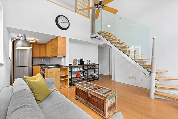 Rented by Compass | media 33