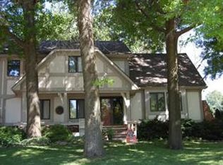 8019 Westgate Dr, Lenexa, KS 66215