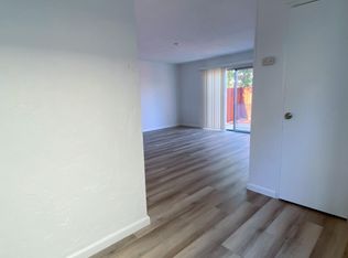 2009 Pullman Ln APT 4, Redondo Beach, CA 90278