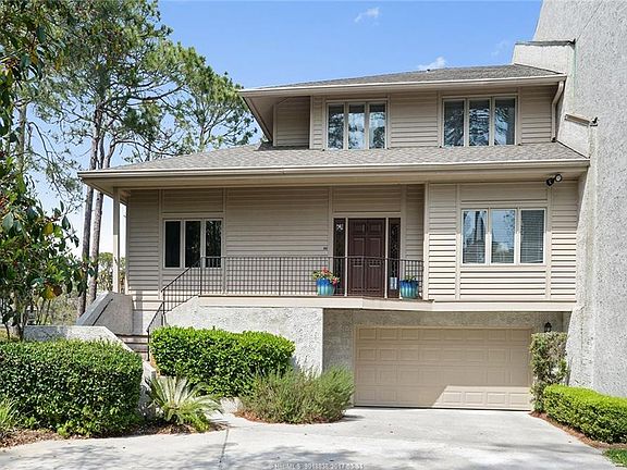 2nd image of 12 Pine Island Ct