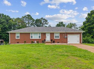 103 Oak Dr, Columbia, TN 38401