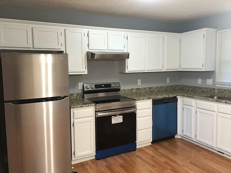 1112 Hadley Rd — Photo 14