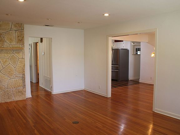 5th image of 140 Arvin Dr