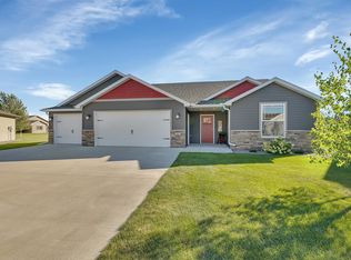 161 Glenview Loop, Saint Cloud, MN 56303