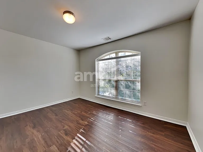 813 Lovebird Ln — Photo 18