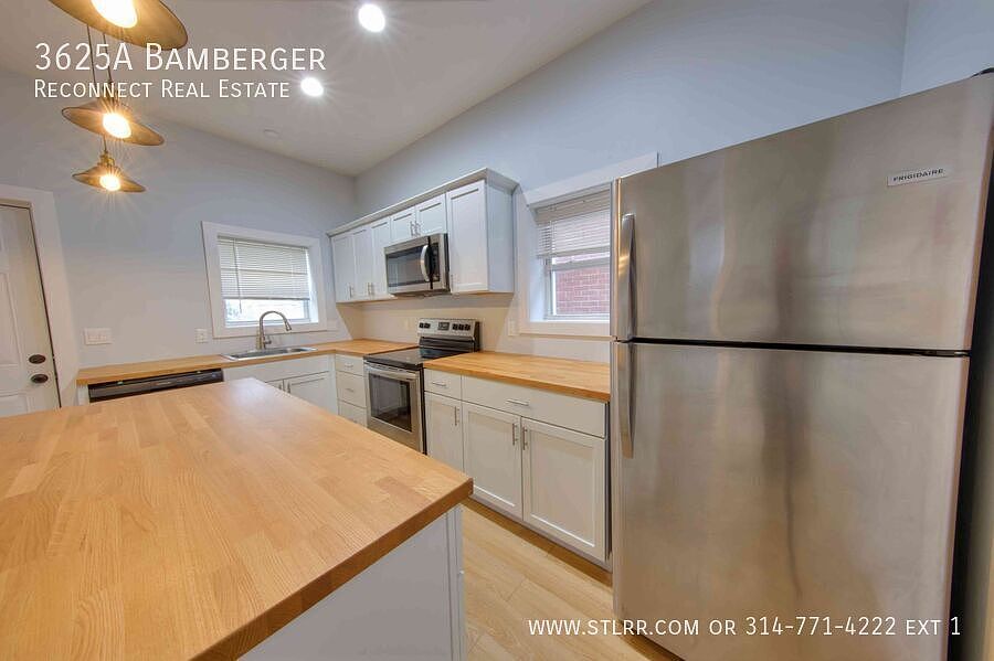 1st image of 3625A Bamberger Ave