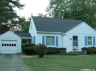 117 Fairlea Dr, Rochester, NY 14622