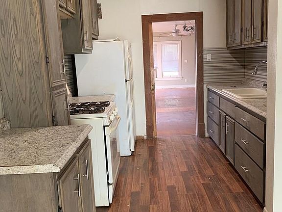 5th image of 541 W Saint Charles St