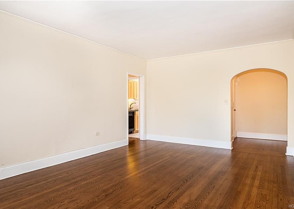 1st image of 126 Larchmont Acres APT A