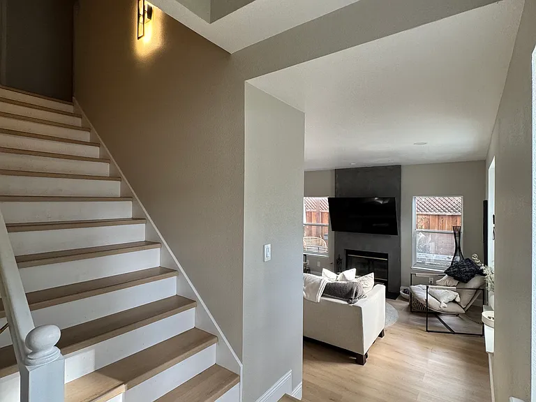 100 Chalet Woods Cir — Photo 5