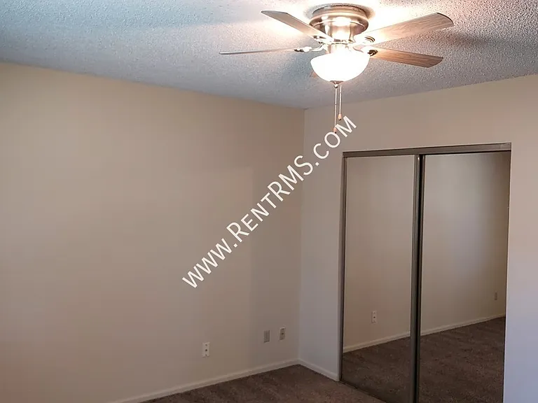 2131 SW Brandywine Ln — Photo 18