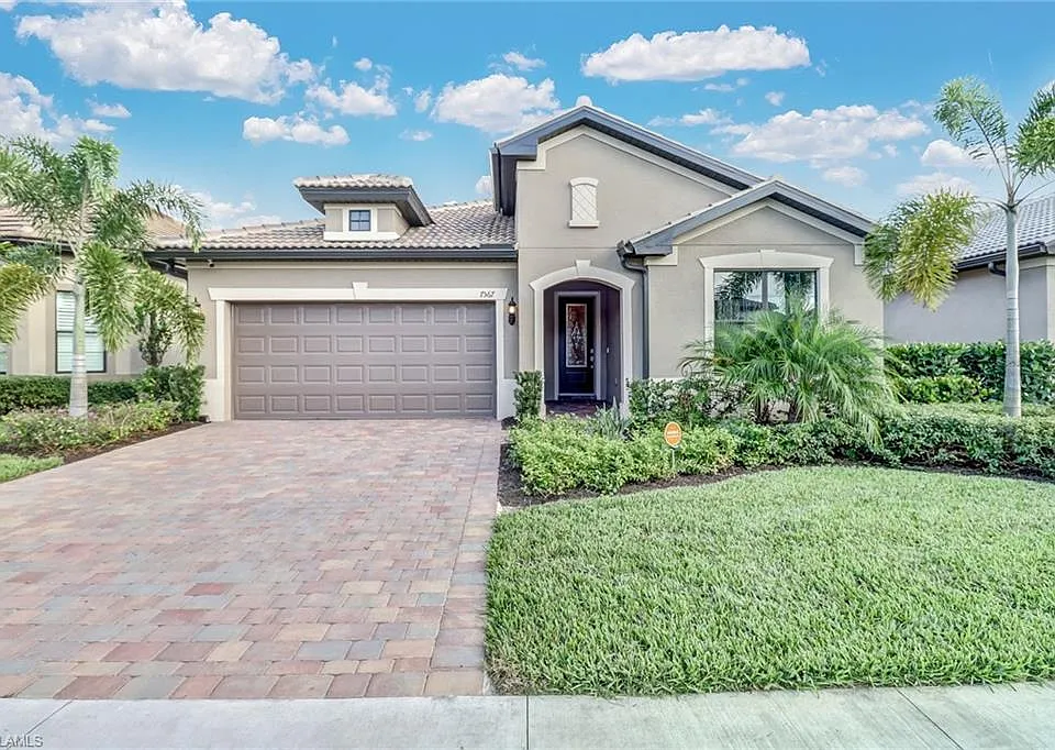 7567 Winding Cypress Dr