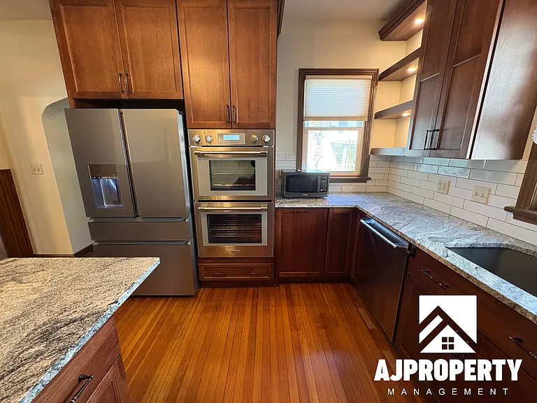 119 N Summit Ave — Photo 13