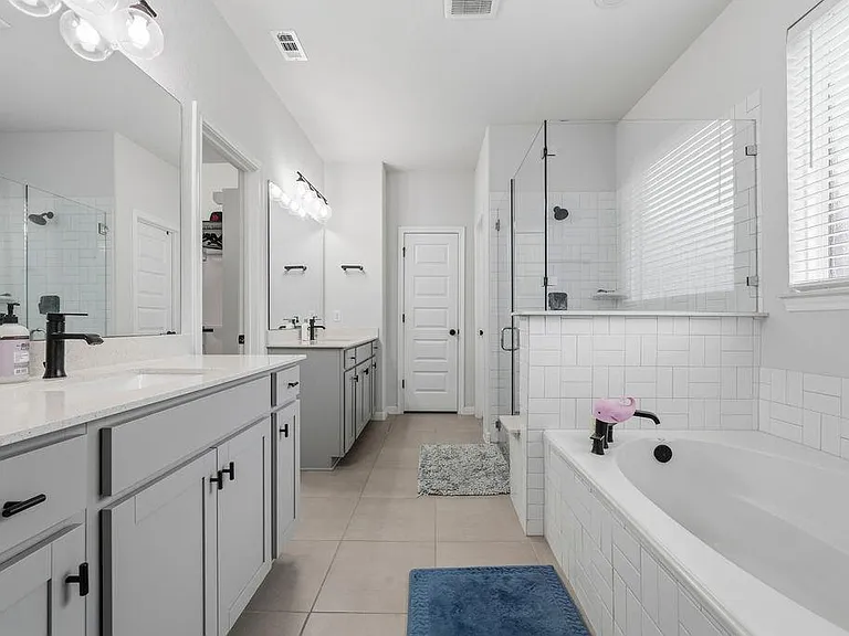 17616 Chino Ln — Photo 24