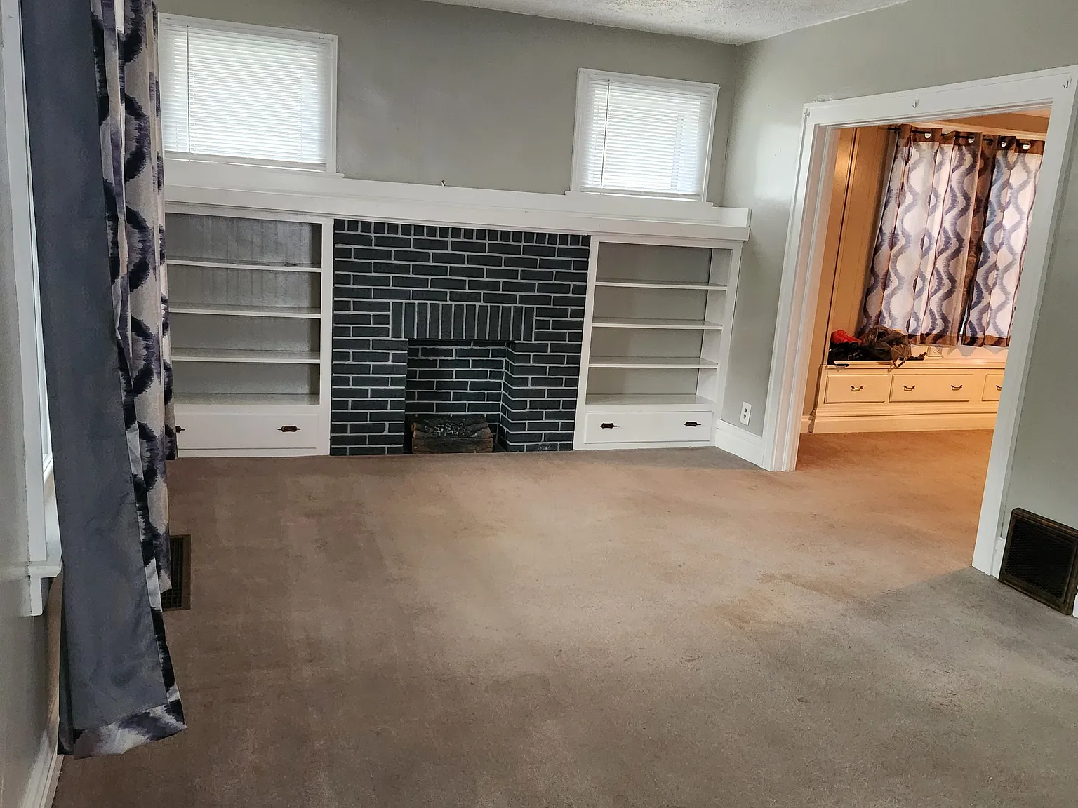 934 Hazel St — Photo 3
