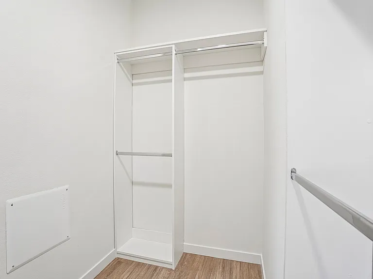 Kara Apartment in Koreatown — Photo 25