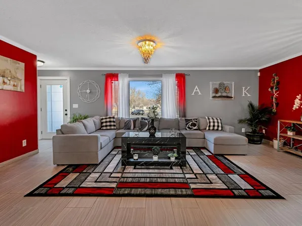 3217 3rd Ave NW, Willmar, MN 56201