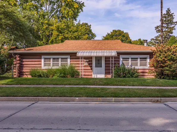511 N Elm St, Pontiac, IL 61764