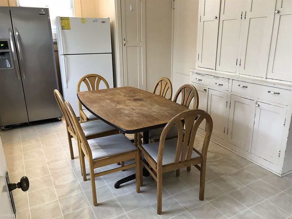 1204 E U Kitchen