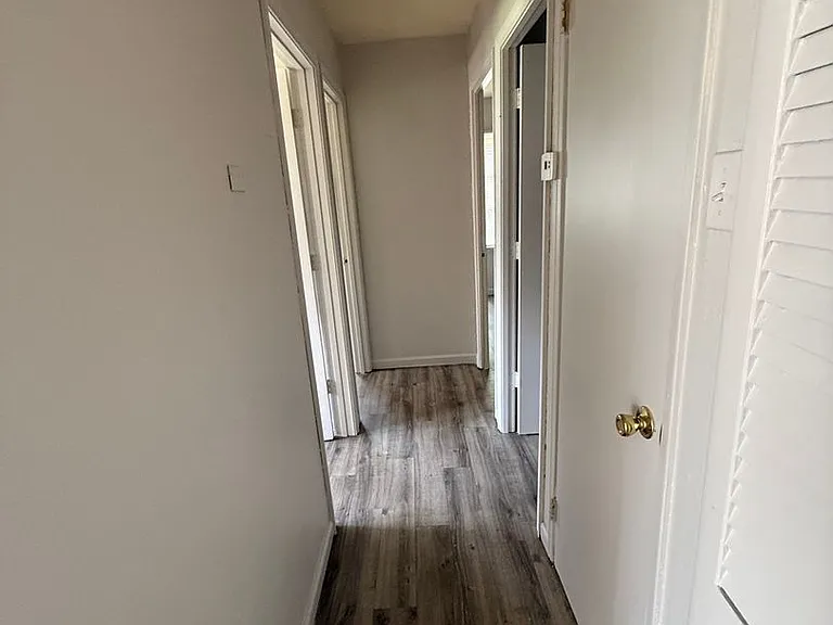 1 Dora Dr — Photo 4
